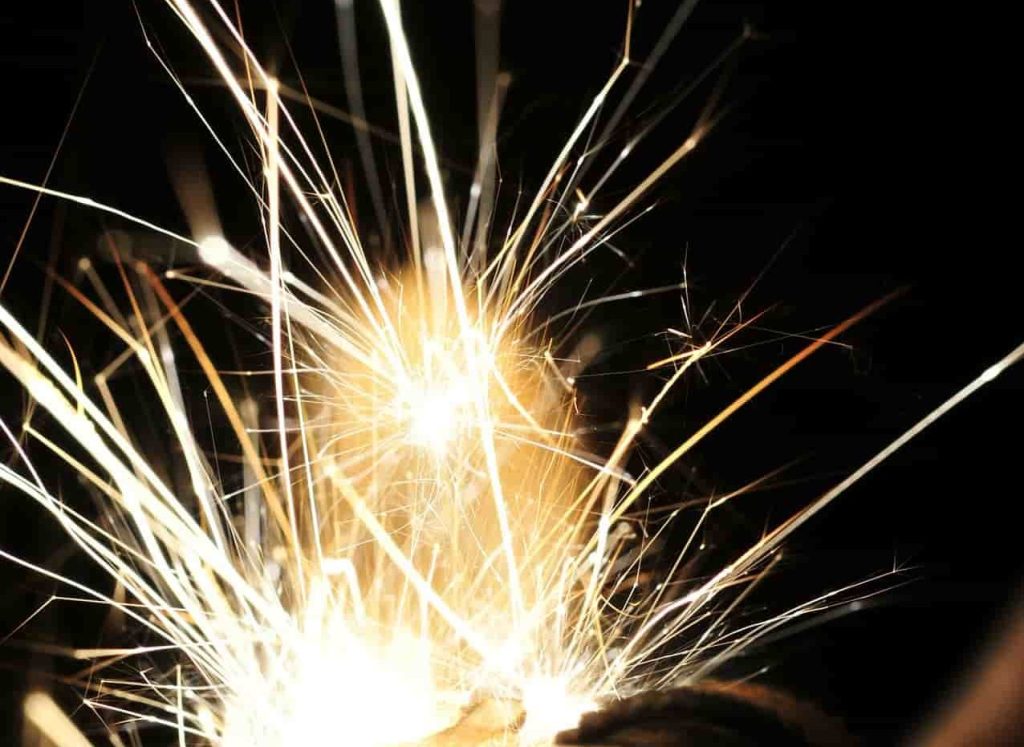 Robotic vs. Manual Welding Fairlawn Tool Inc.